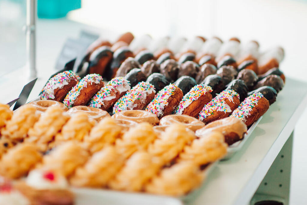Donut bases and mixes by Gregory''s Foods Eagan, MN